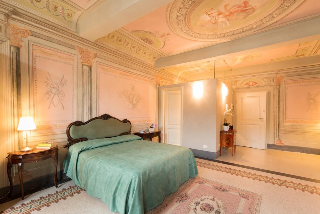 Palazzo Piazza Mazzini Ξενοδοχείο Πέσια Δωμάτιο φωτογραφία