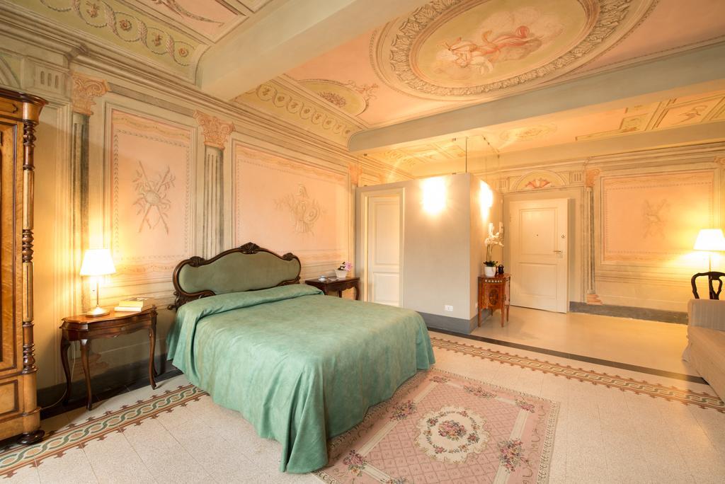 Palazzo Piazza Mazzini Ξενοδοχείο Πέσια Δωμάτιο φωτογραφία