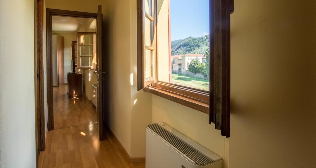Palazzo Piazza Mazzini Ξενοδοχείο Πέσια Εξωτερικό φωτογραφία